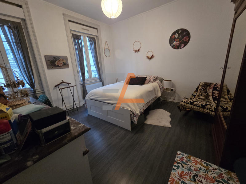 Appartement - 86 m² - 4 pièces