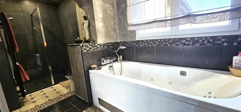 Villa - 175 m² - 5 pièces