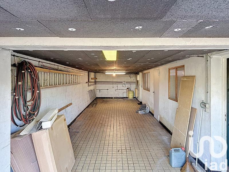 Maison - 180 m² - 8 pièces