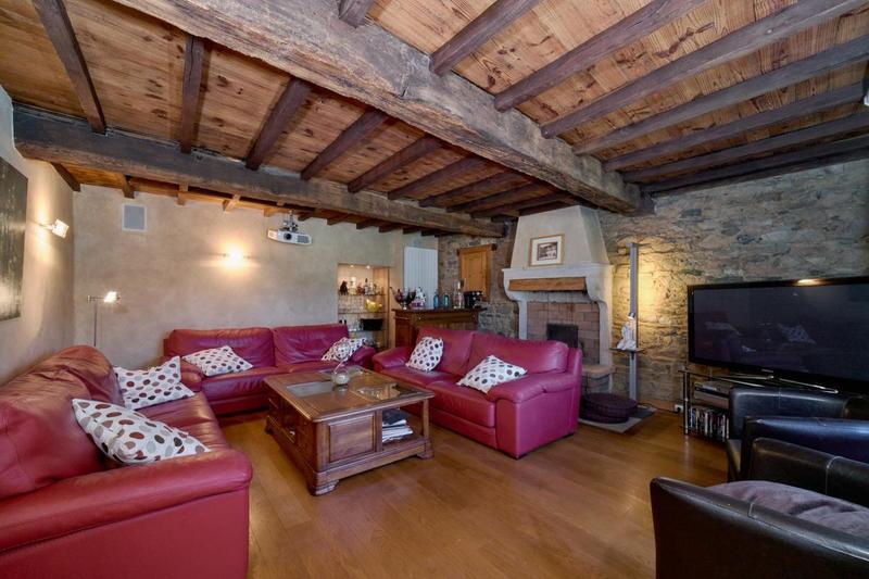 Maison - 220 m² - 7 pièces