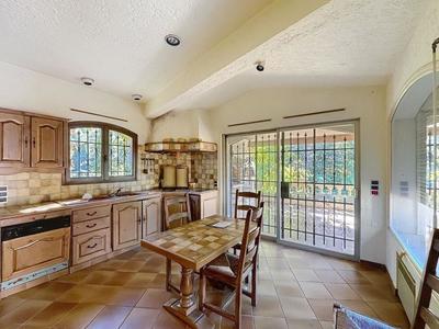 Maison - 362 m² - 5 pièces