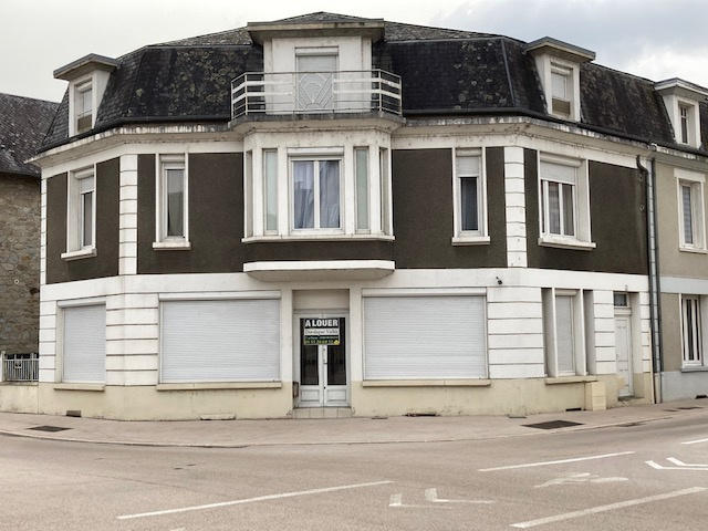 Local commercial - 70 m² - 4 pièces