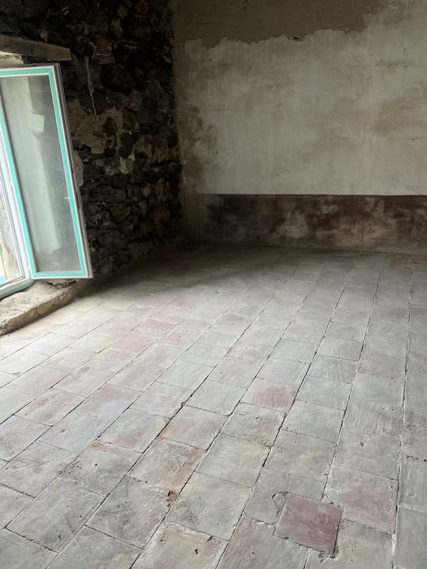 Maison ancienne - 114 m² - 2 pièces