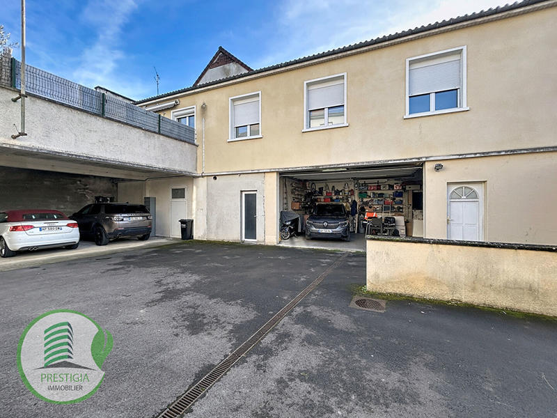 Appartement - 90 m² - 4 pièces