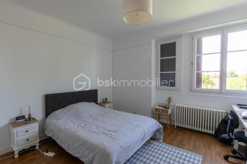 Maison bourgeoise - 230 m² - 8 pièces