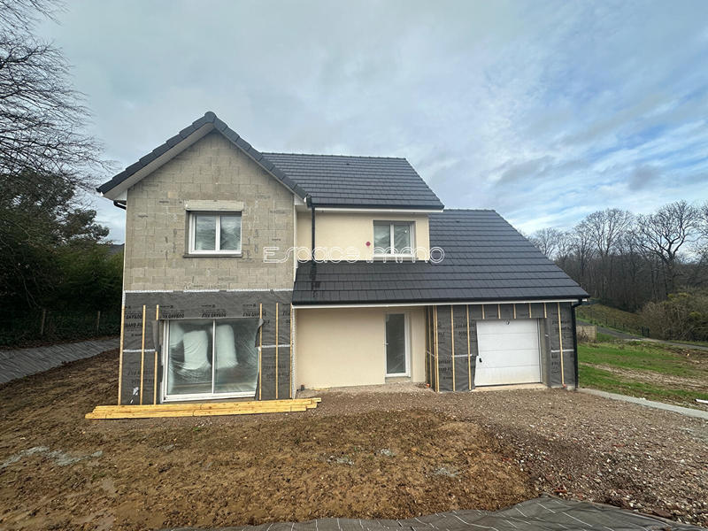 Maison - 121 m² - 4 pièces