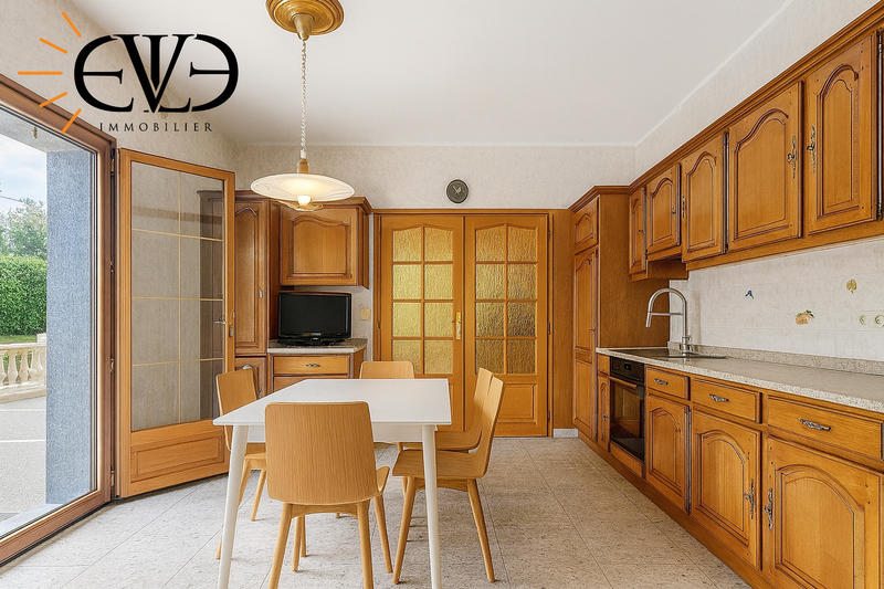 Villa - 234 m² - 7 pièces