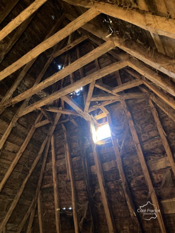 Maison - 375 m² - 2 pièces