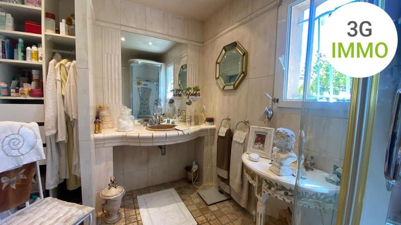 Maison traditionnelle - 95 m² - 4 pièces