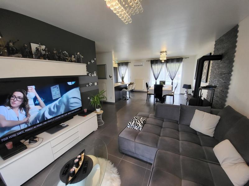 Maison - 95 m² - 5 pièces