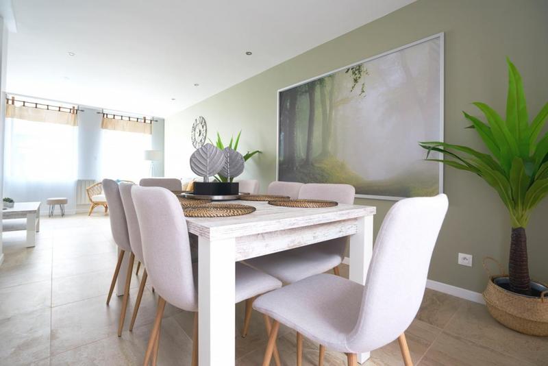 Maison - 152 m² - 8 pièces