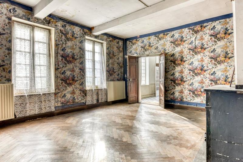 Demeure - 335 m² - 10 pièces