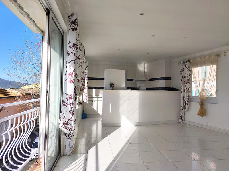 Appartement - 112 m² - 4 pièces