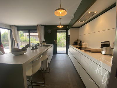 Maison contemporaine - 158 m² - 6 pièces
