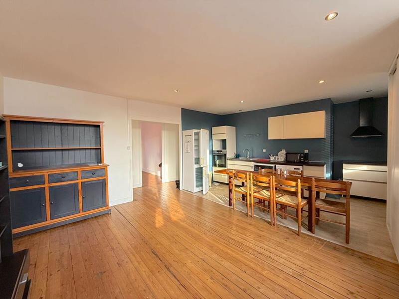 Appartement - 102 m² - 4 pièces