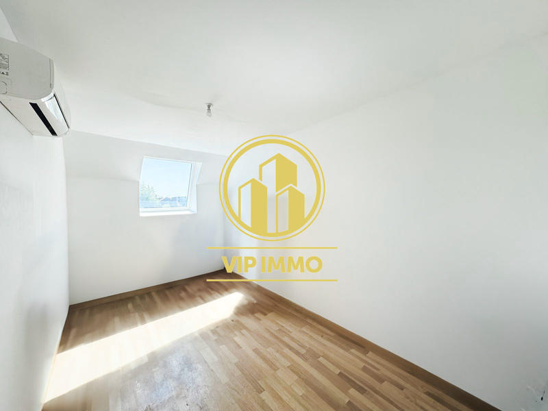 Duplex - 94 m² - 6 pièces