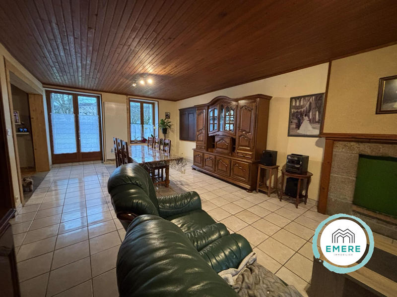 Maison - 150 m² - 8 pièces