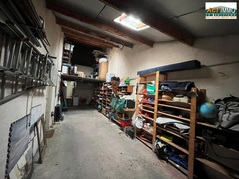 Maison traditionnelle - 100 m² - 4 pièces