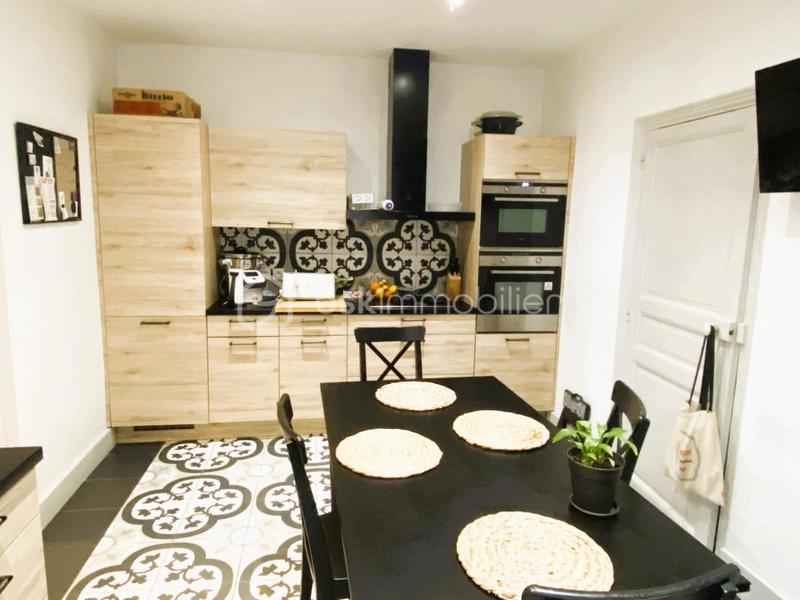 Maison de ville - 200 m² - 9 pièces