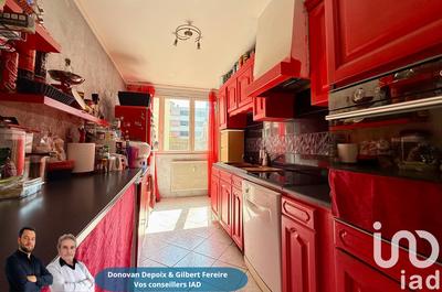 Appartement - 93 m² - 5 pièces