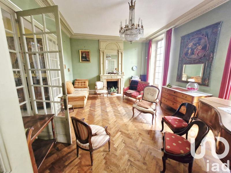 Maison - 350 m² - 13 pièces