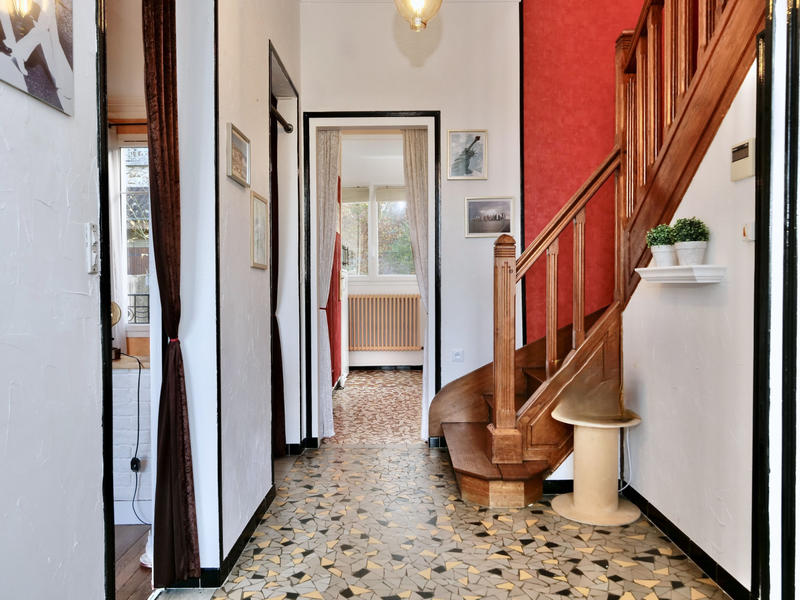 Maison - 85 m² - 5 pièces