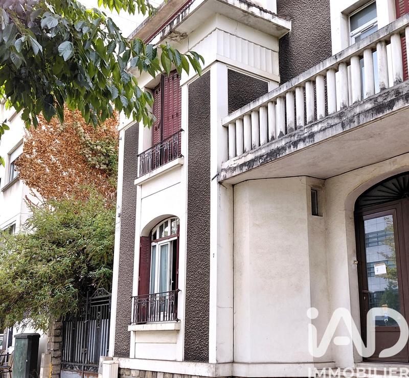 Maison - 99 m² - 6 pièces