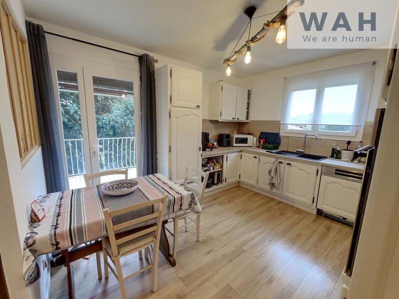 Maison - 176 m² - 6 pièces