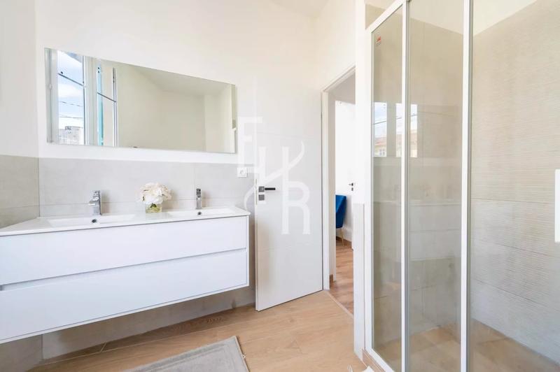 Maison de ville - 110 m² - 5 pièces