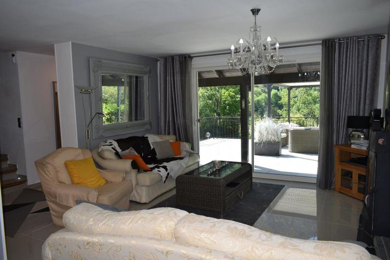 Villa - 152 m² - 11 pièces