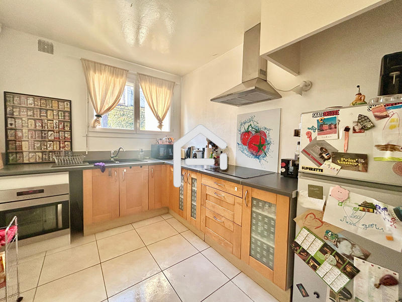 Maison - 93 m² - 4 pièces