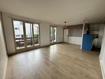 Appartement - 120 m² - 5 pièces