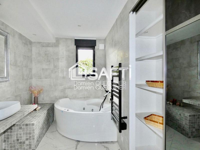 Villa - 165 m² - 6 pièces