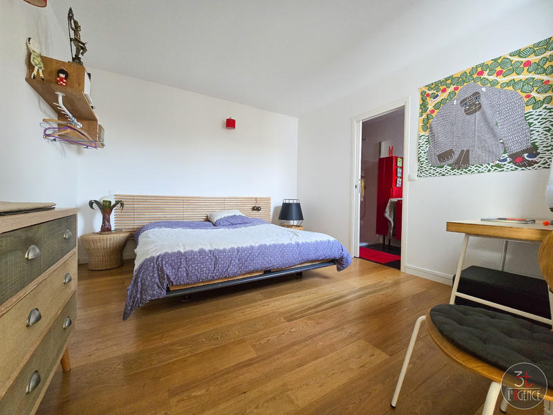 Maison contemporaine - 188 m² - 6 pièces