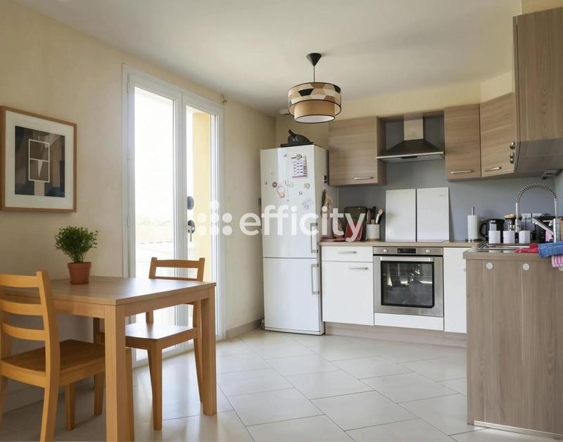 Maison - 80 m² - 5 pièces