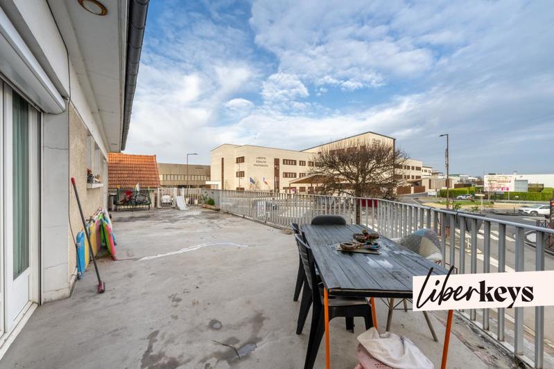 Appartement - 100 m² - 4 pièces