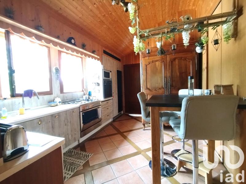 Maison - 351 m² - 12 pièces