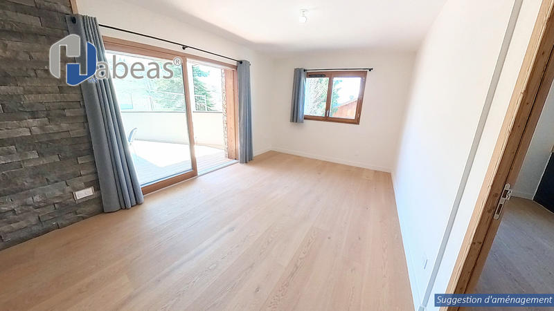 Appartement - 97 m² - 4 pièces