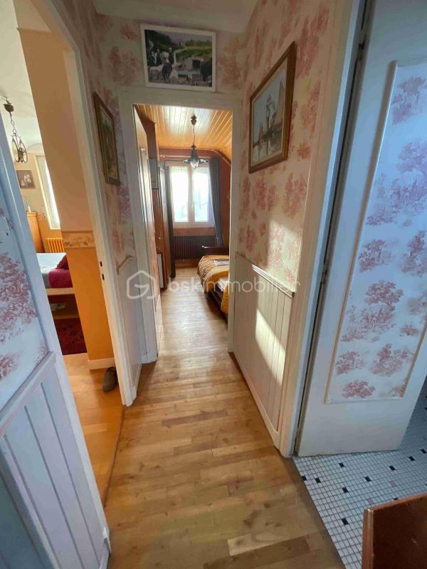 Maison traditionnelle - 117 m² - 6 pièces