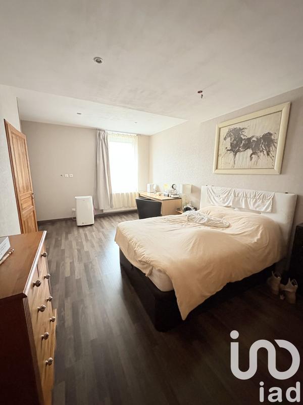 Maison - 187 m² - 6 pièces