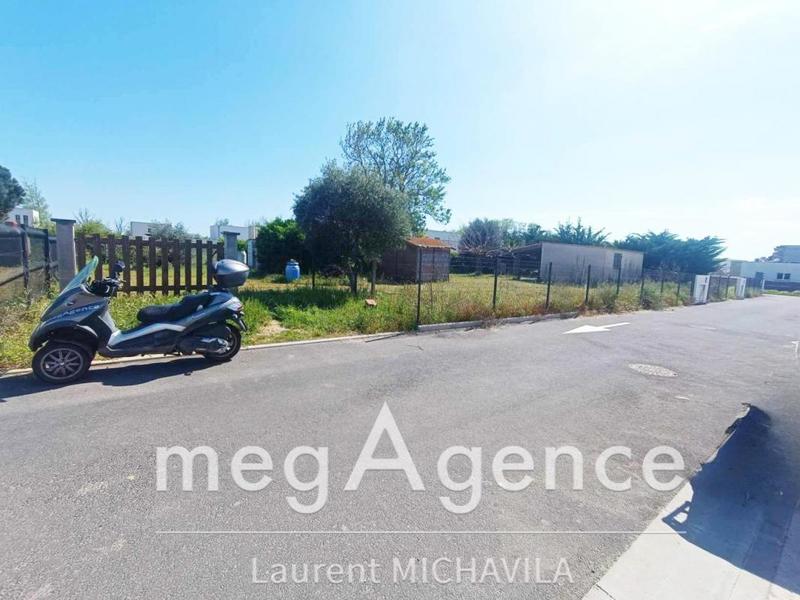 Terrain constructible - 780 m²