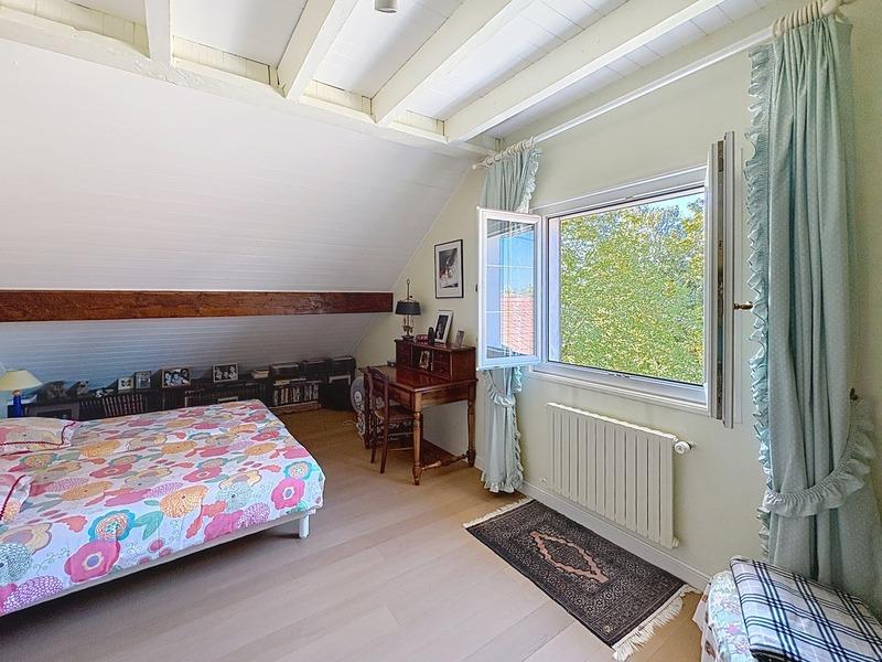 Villa - 196 m² - 7 pièces