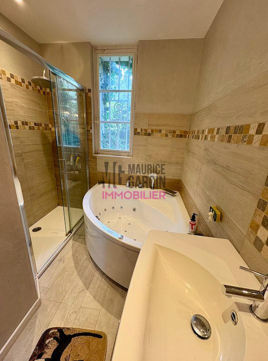 Maison - 115 m² - 4 pièces