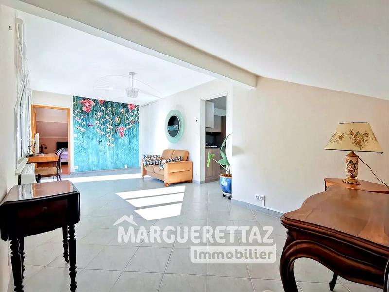 Appartement - 80 m² - 4 pièces