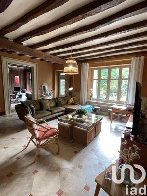 Maison - 206 m² - 7 pièces