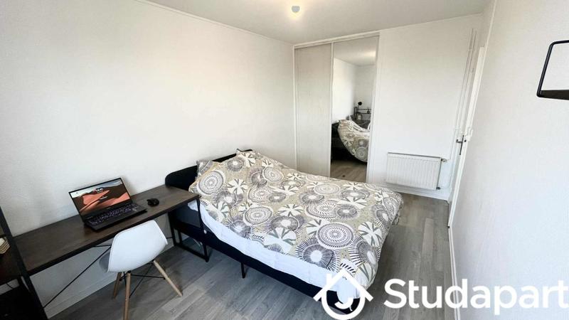 Chambre - 12 m² - 1 pièce