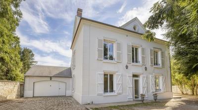 Maison - 231 m² - 7 pièces