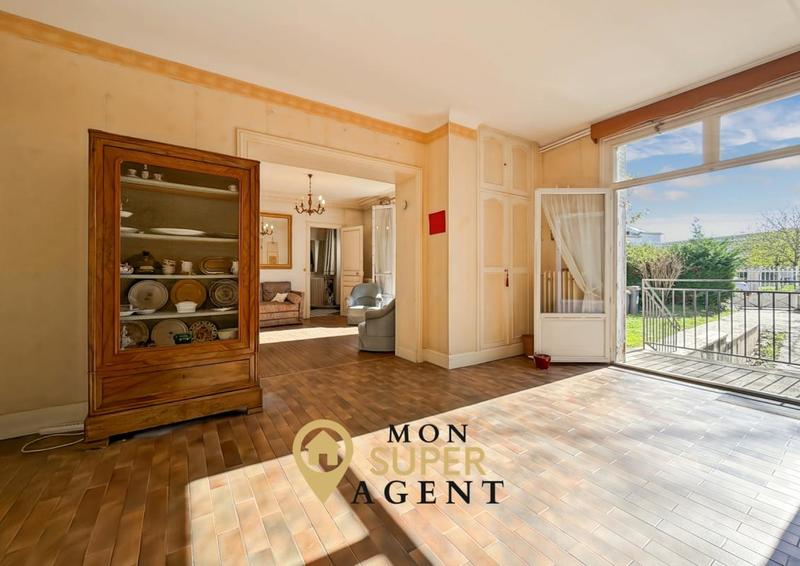 Maison bourgeoise - 234 m² - 7 pièces