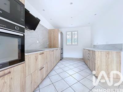 Maison - 110 m² - 4 pièces