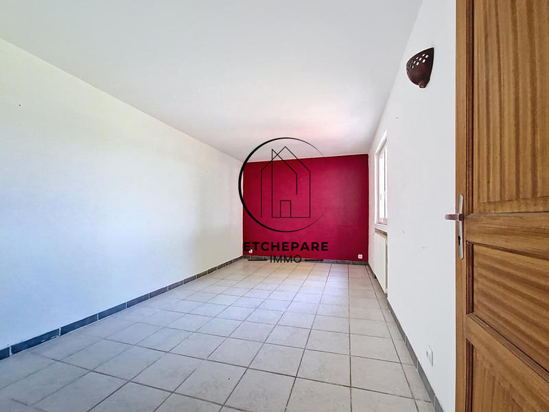 Maison - 213 m² - 5 pièces